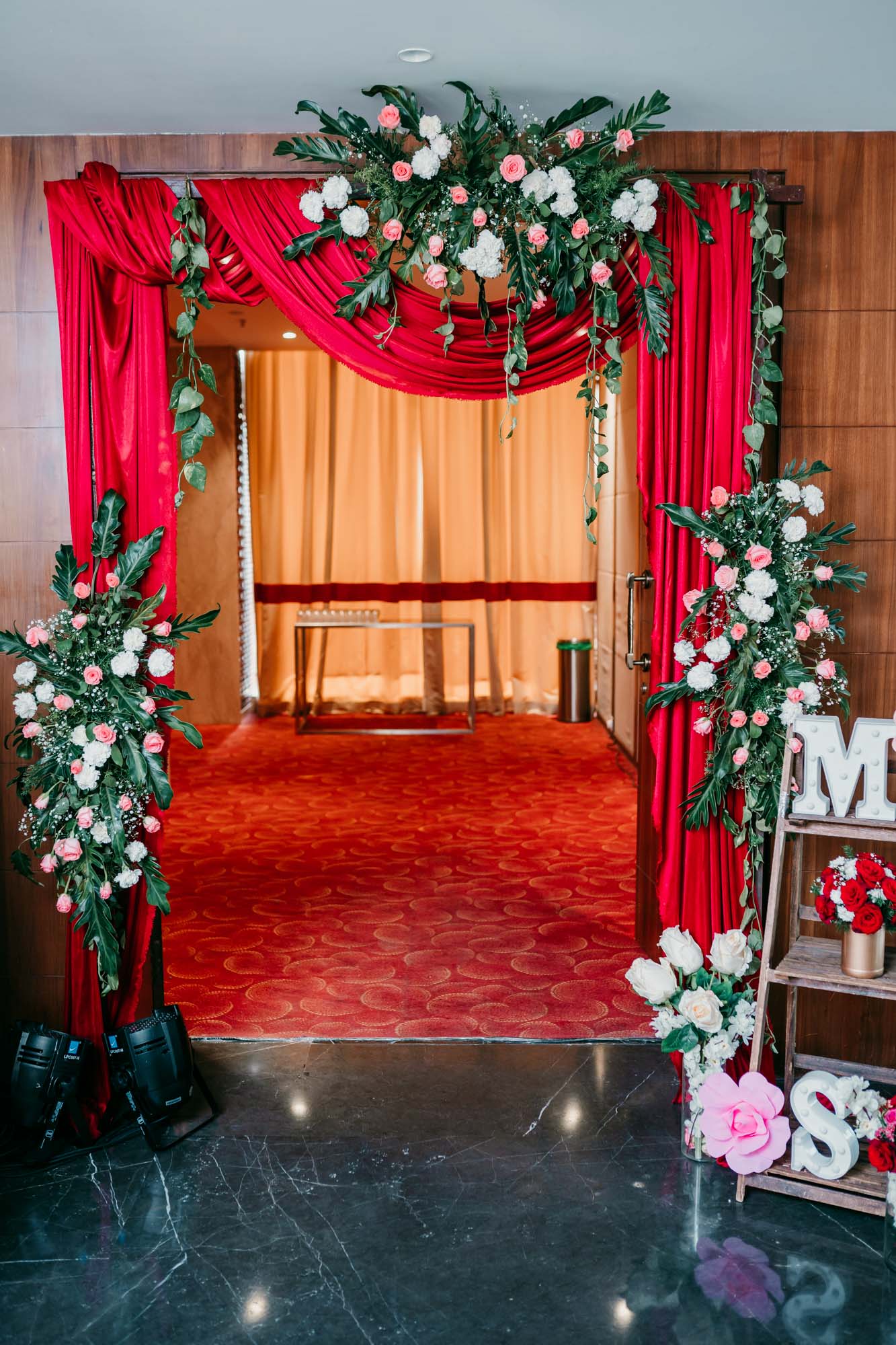 Monica & Saurabh Reception — photo 2